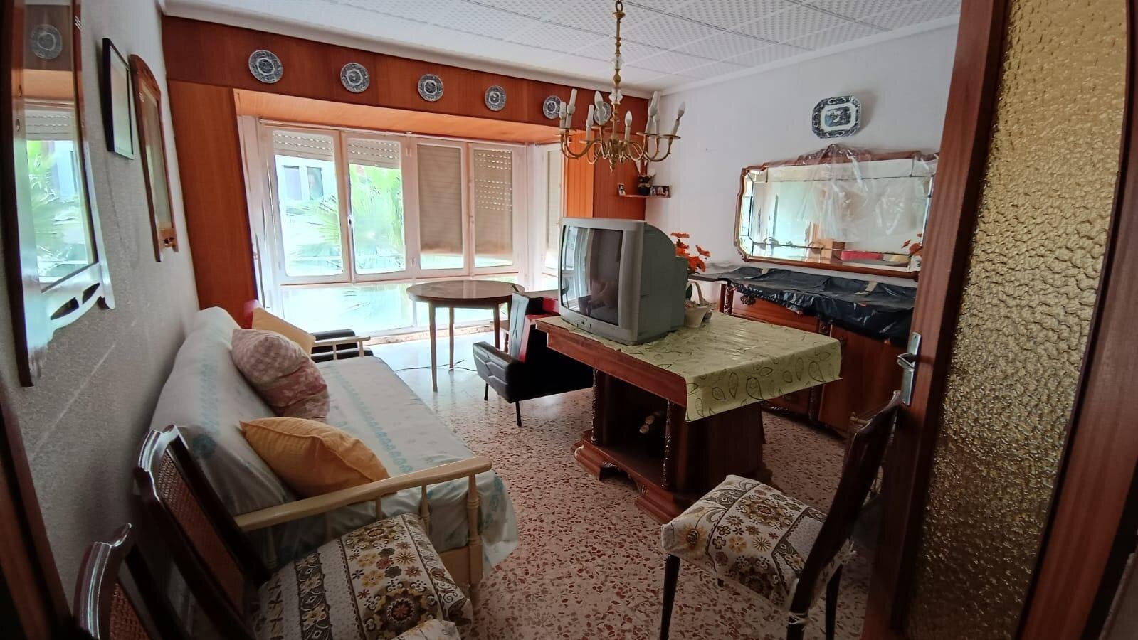 8-Bedroom Villa in Torrevieja, Torrevieja - Image 1
