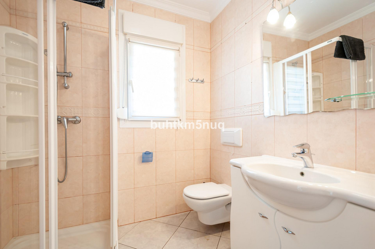 3-Bedroom Detached House in Calpe | Sunny Casas - Costa ... - Image 18