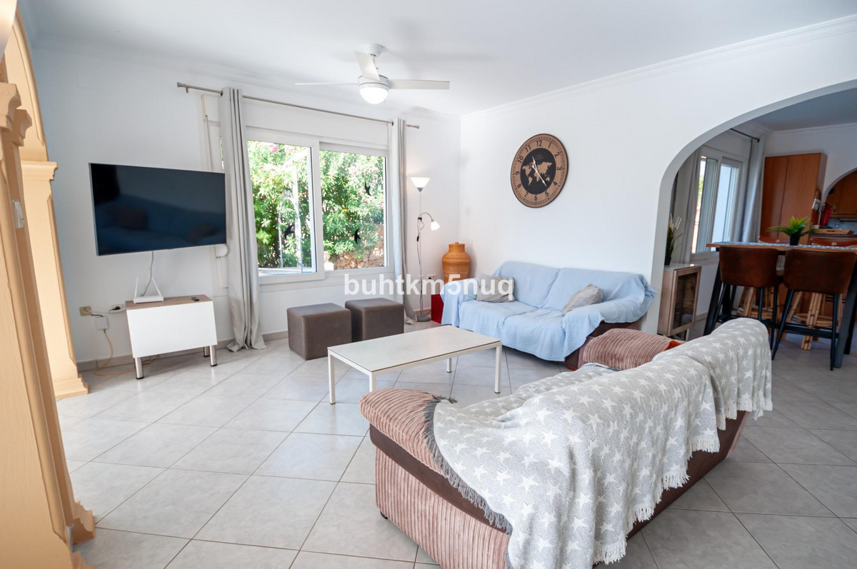 3-Bedroom Detached House in Calpe | Sunny Casas - Costa ... - Image 4
