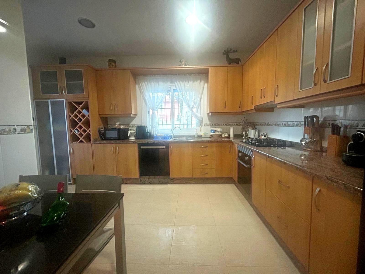 3-Bedroom Detached House in  Orihuela Costa | Sunny Casas... - Image 6