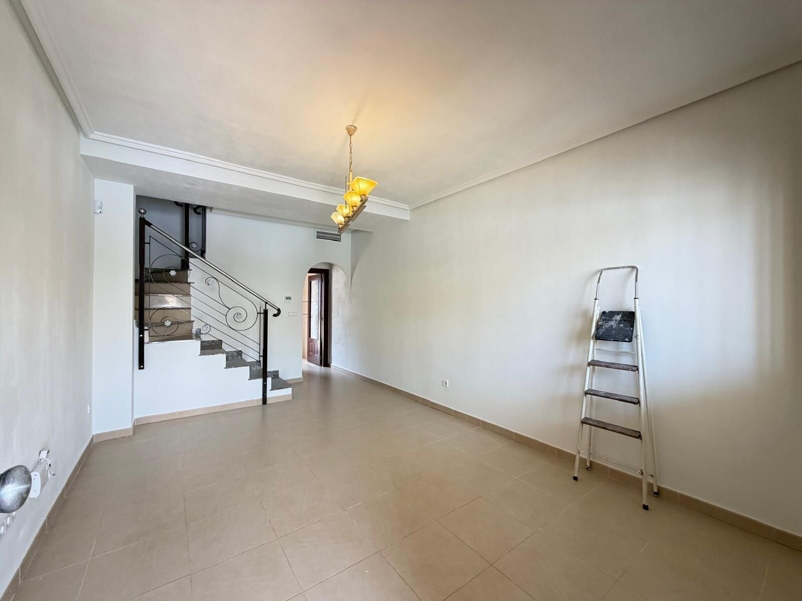 2-Bedroom House in Rojales - Image 10