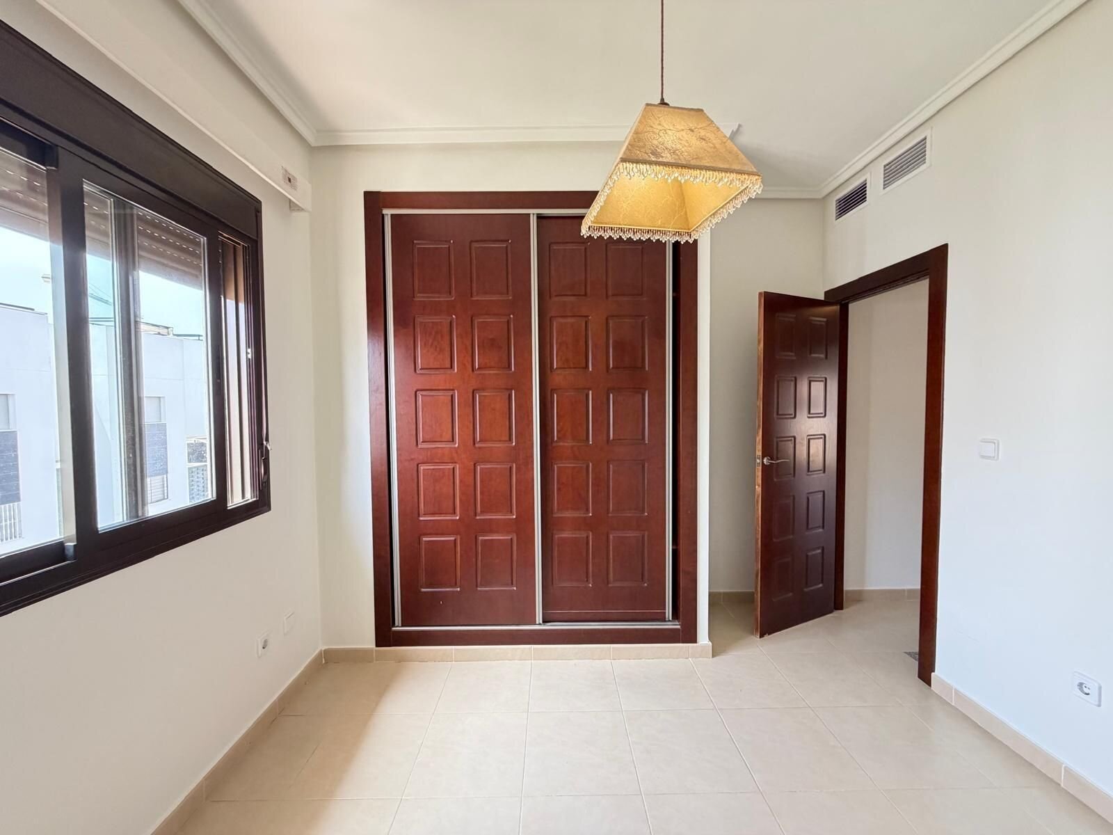 2-Bedroom House in Rojales - Image 37