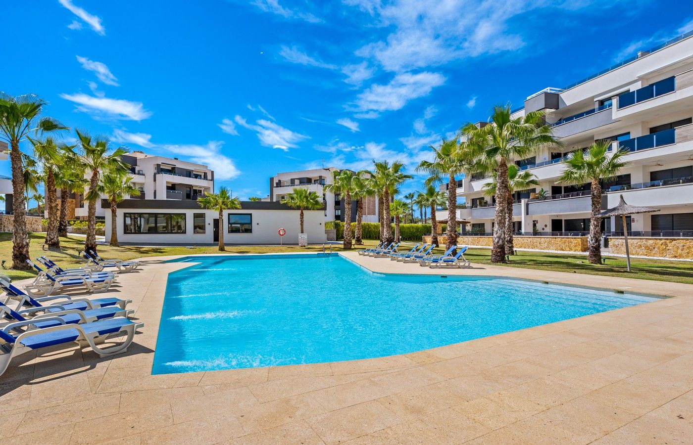 Mieszkanie z 2 Sypialniami w Lomas de Cabo Roig, Orihuela Costa - Image 35