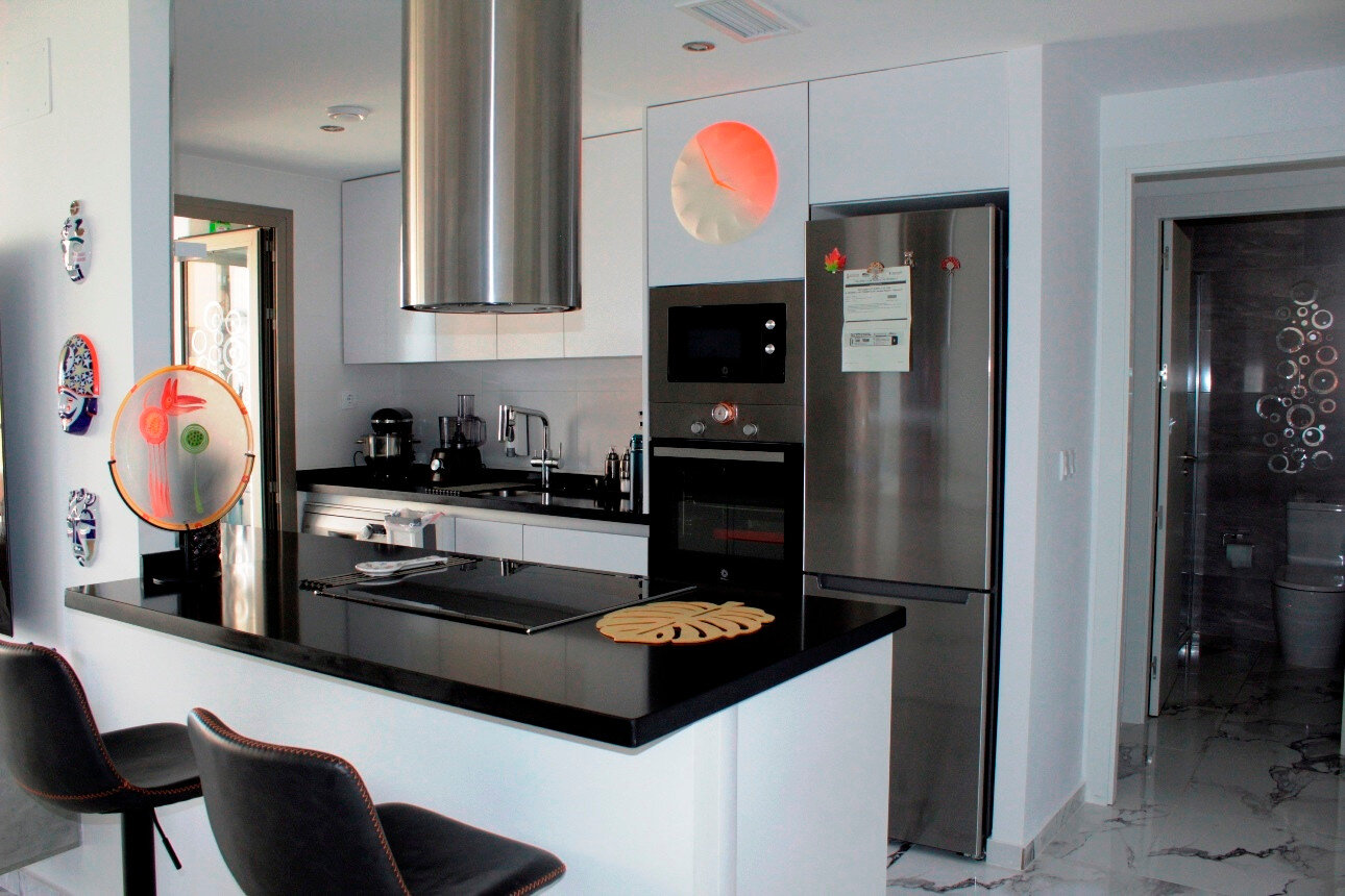 2-Bedroom Apartment in Los Dolses, Orihuela Costa - Image 7