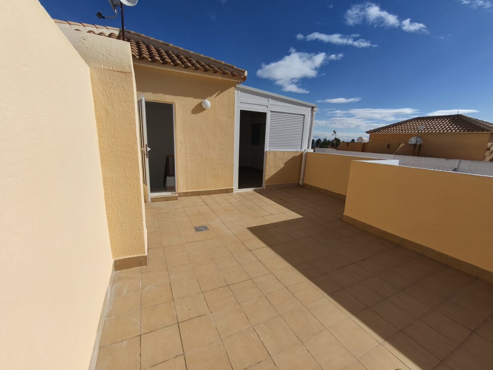 3-Bedroom House in Doña Pepa, Rojales - Image 24