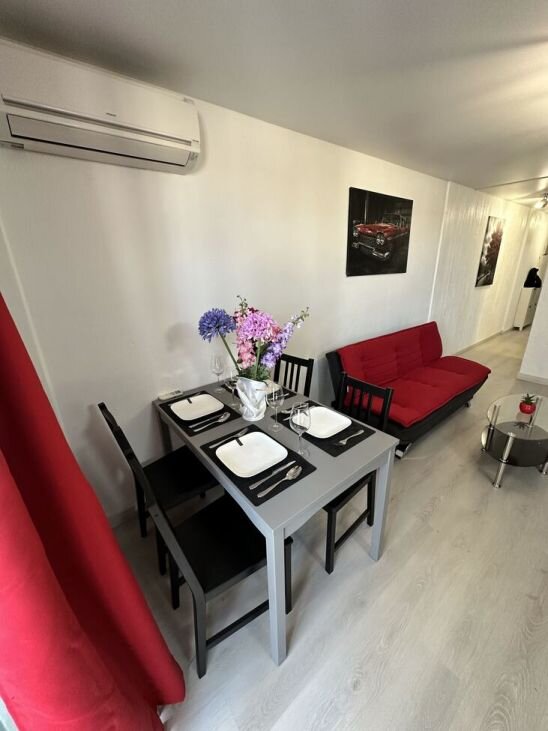 Apartment in Torrevieja - Image 2