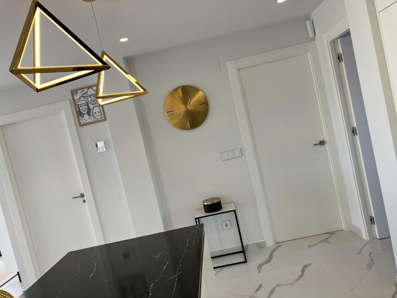 2-Bedroom Bungalow in Bellavista, San Miguel de Salinas - Image 14