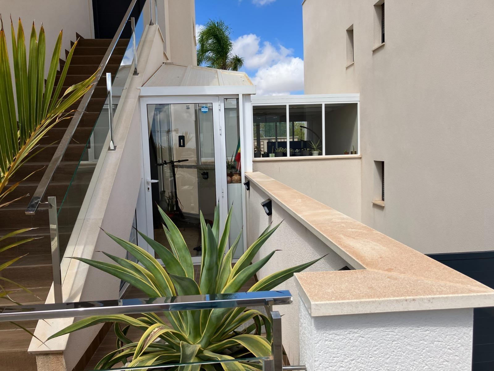 2-Bedroom Bungalow in Bellavista, San Miguel de Salinas - Image 7