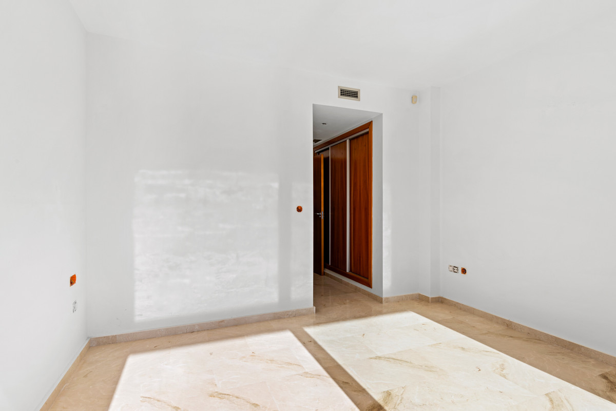 2-Bedroom Middle Floor Apartment in Altea - Image 11