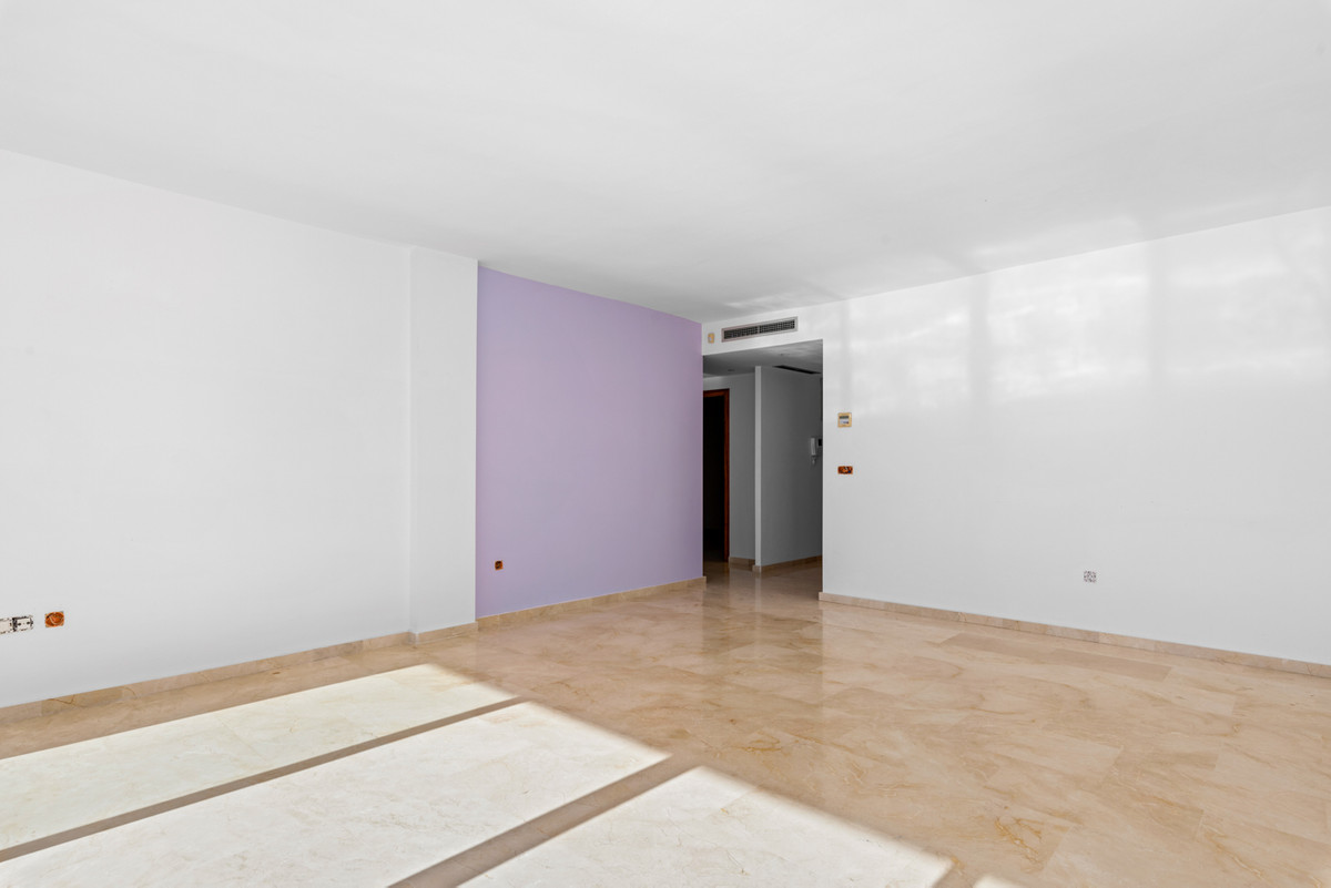 2-Bedroom Middle Floor Apartment in Altea - Image 6