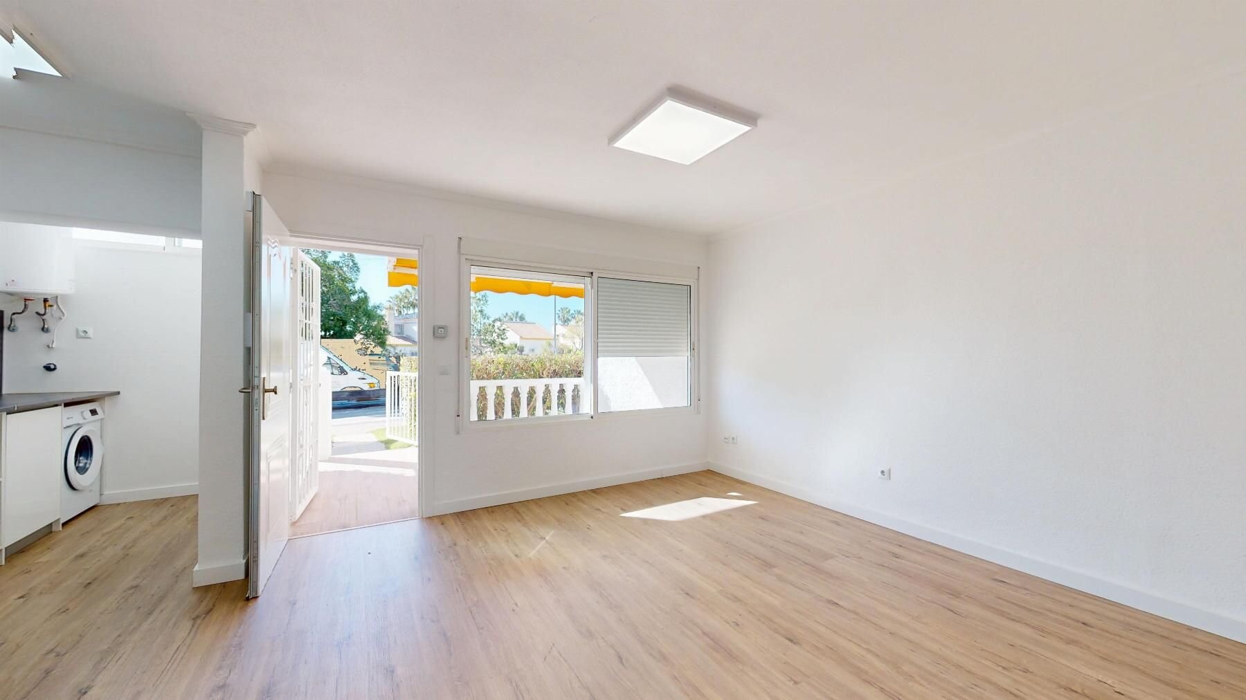 2-Zimmer Bungalow in Villamartín-las Filipinas, Orihuela Costa - Image 12
