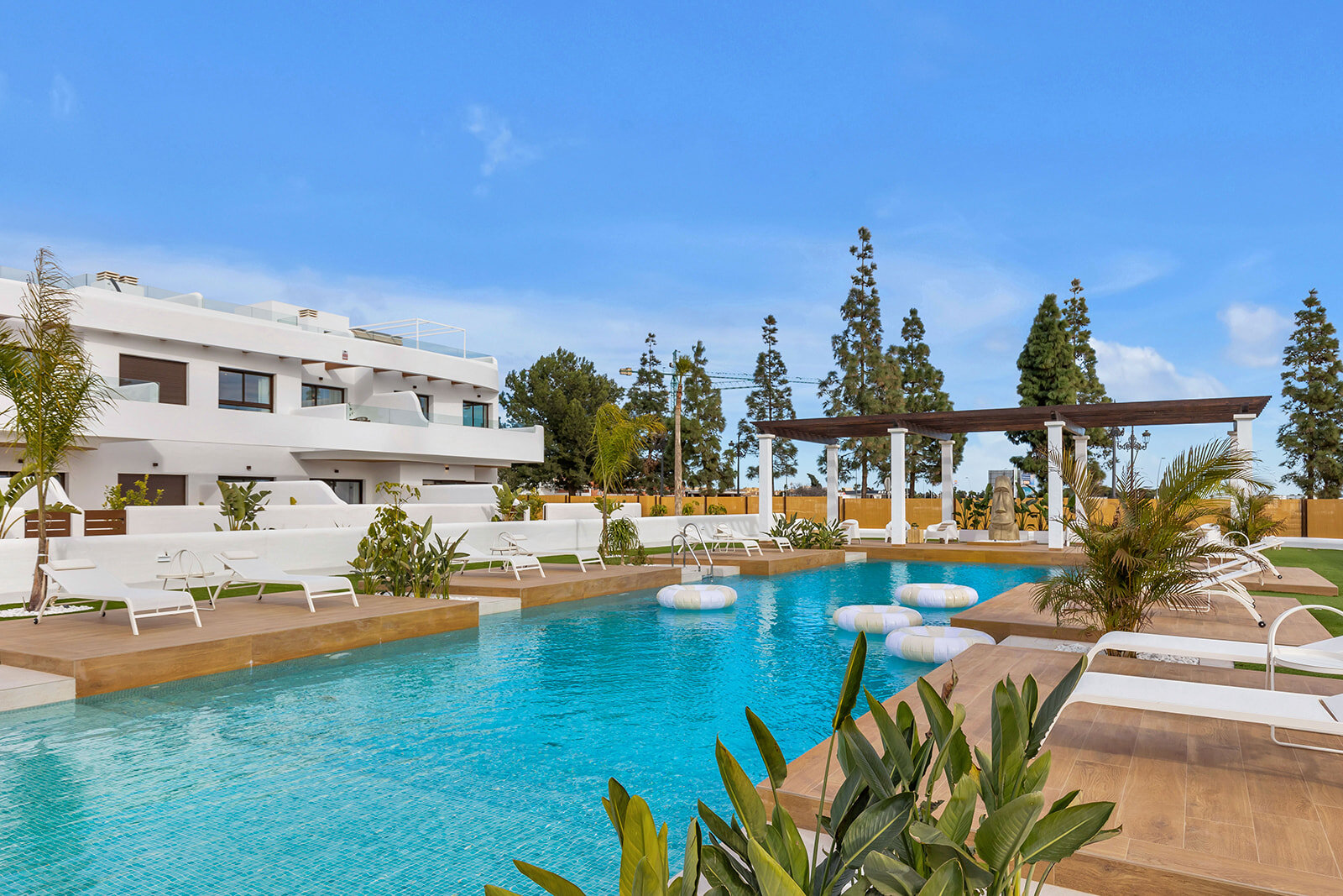 3-Bedroom Bungalow in Los Alcázares - Image 1