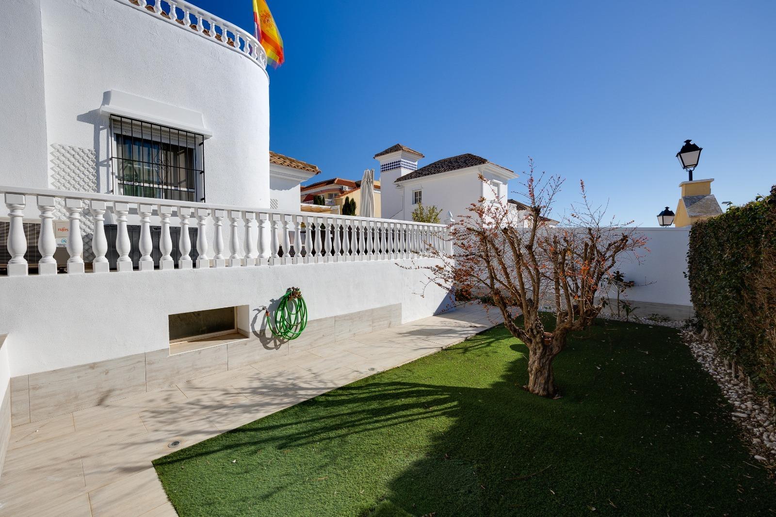 4-Bedroom House in Las Filipinas, Orihuela Costa - Image 10