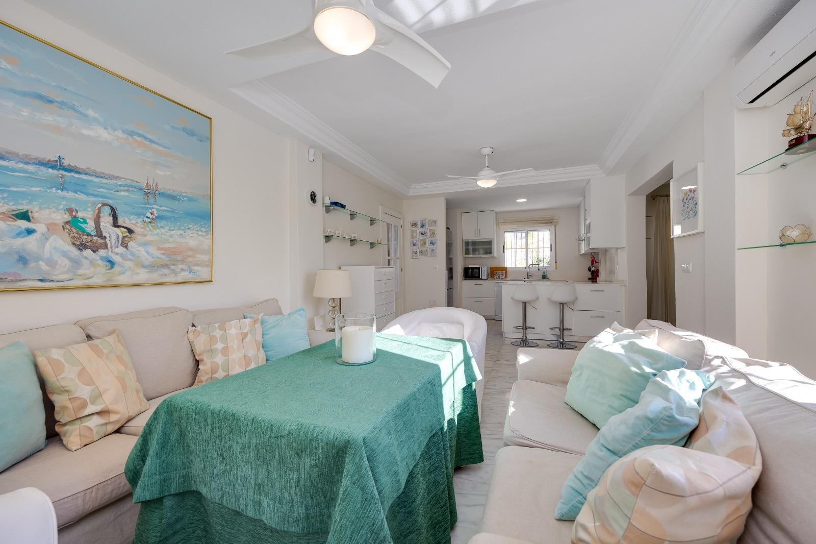 4-Bedroom House in Las Filipinas, Orihuela Costa - Image 15