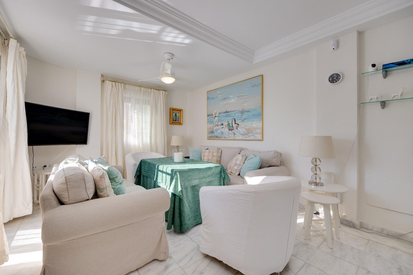 4-Bedroom House in Las Filipinas, Orihuela Costa - Image 23