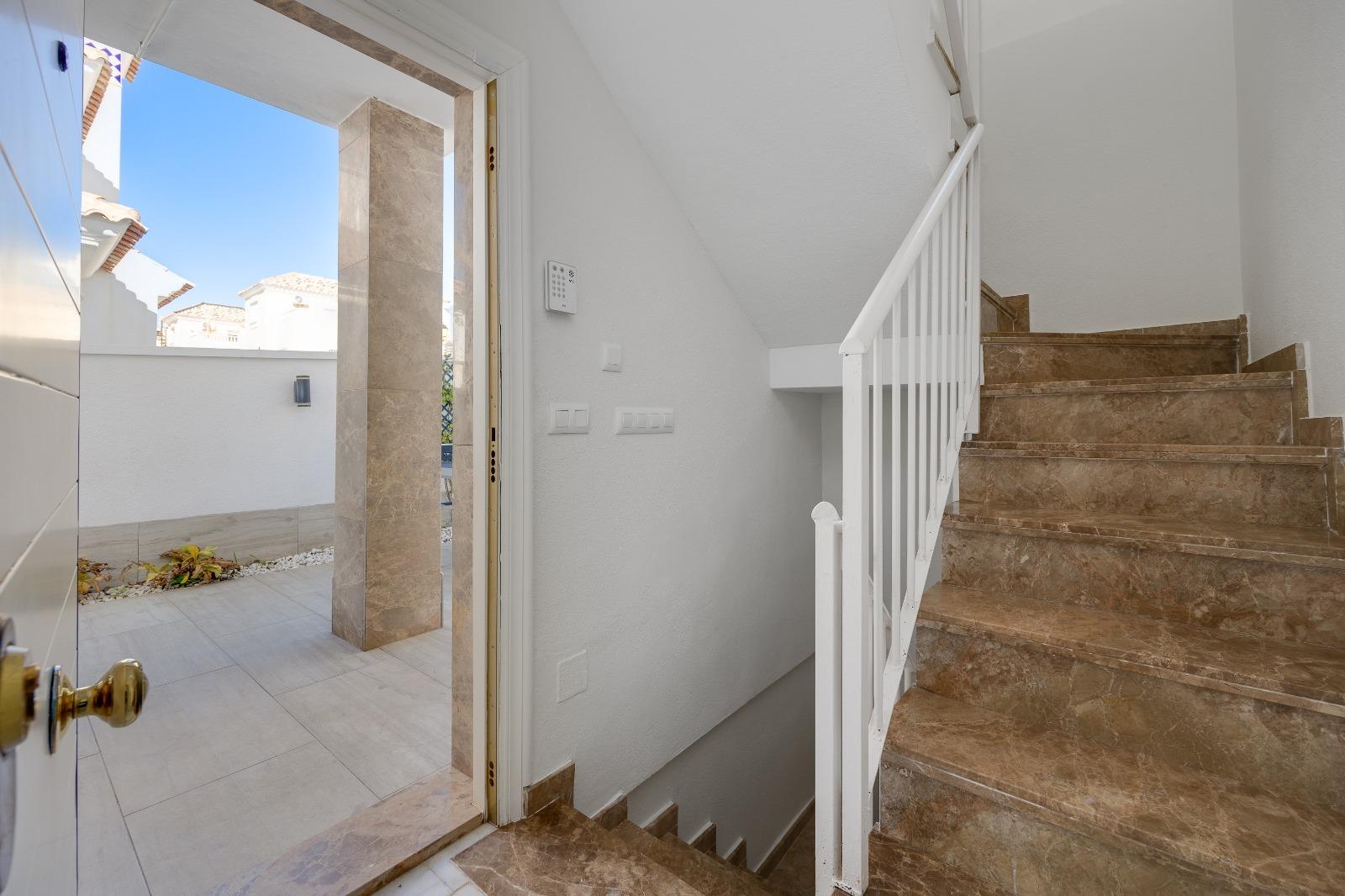 4-Bedroom House in Las Filipinas, Orihuela Costa - Image 26