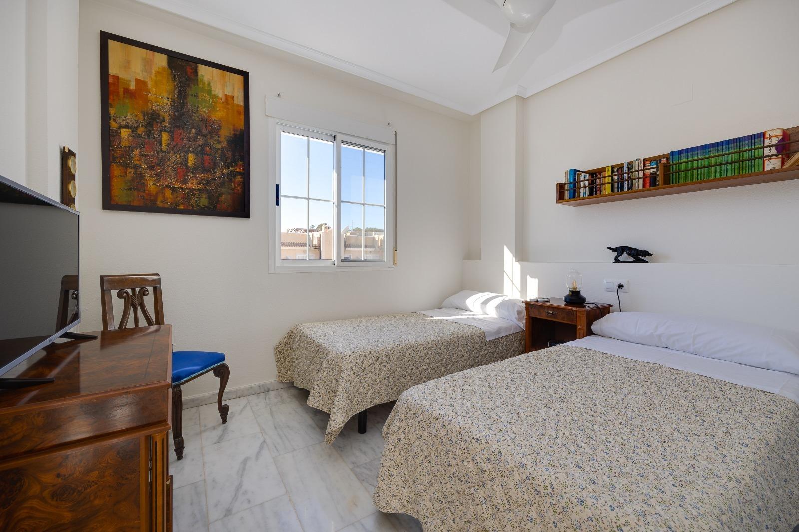 4-Bedroom House in Las Filipinas, Orihuela Costa - Image 27