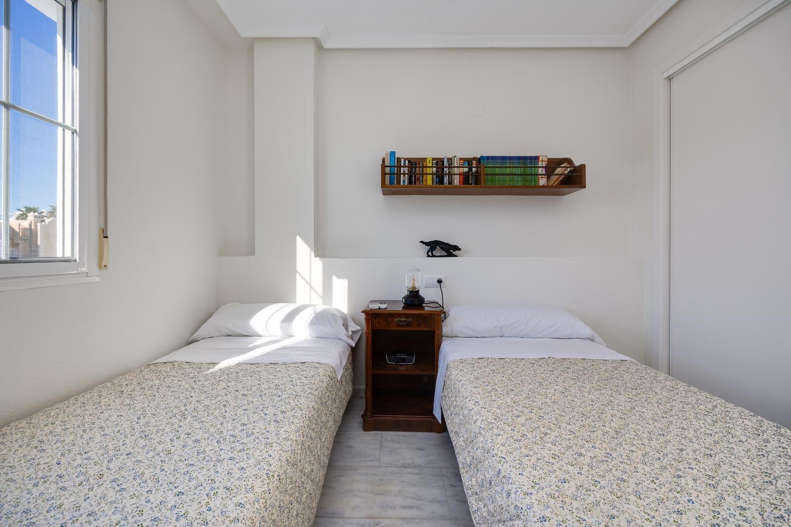 4-Bedroom House in Las Filipinas, Orihuela Costa - Image 28