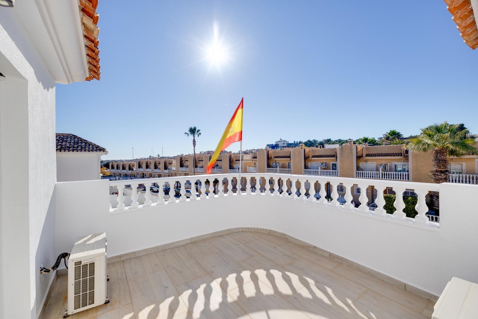 4-Bedroom House in Las Filipinas, Orihuela Costa - Image 44