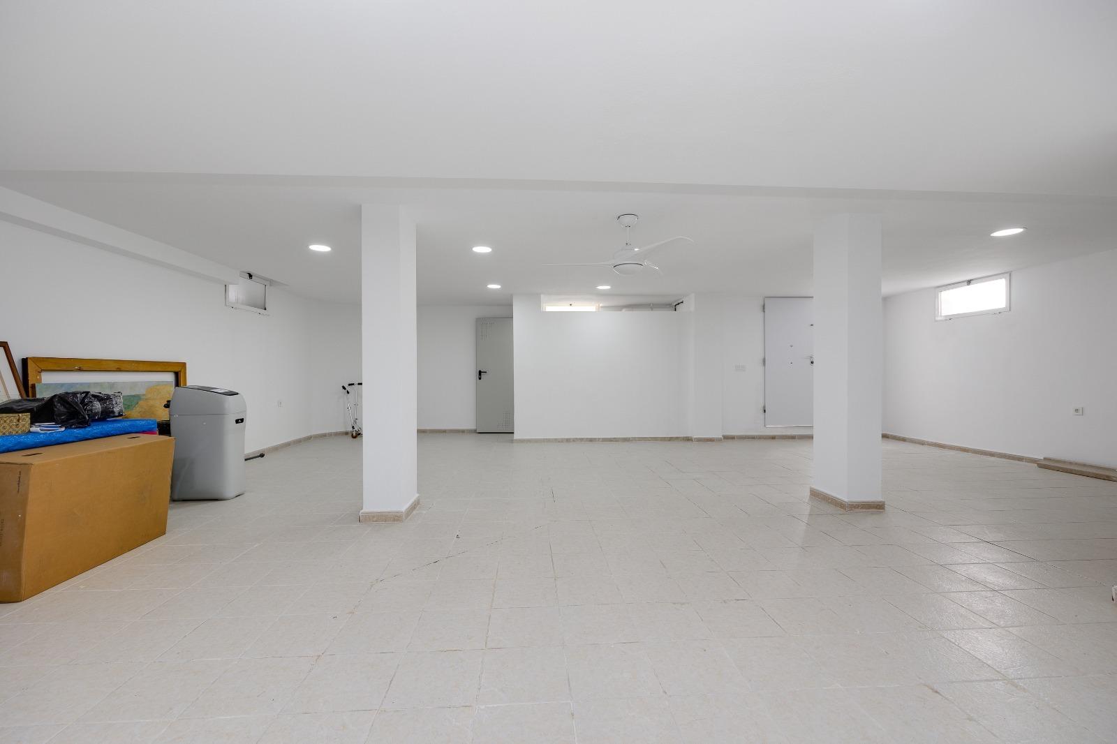 4-Bedroom House in Las Filipinas, Orihuela Costa - Image 51