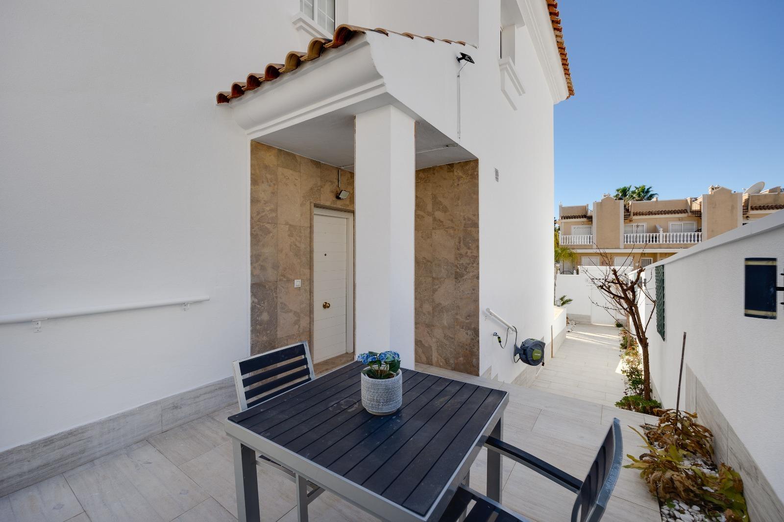 4-Bedroom House in Las Filipinas, Orihuela Costa - Image 53