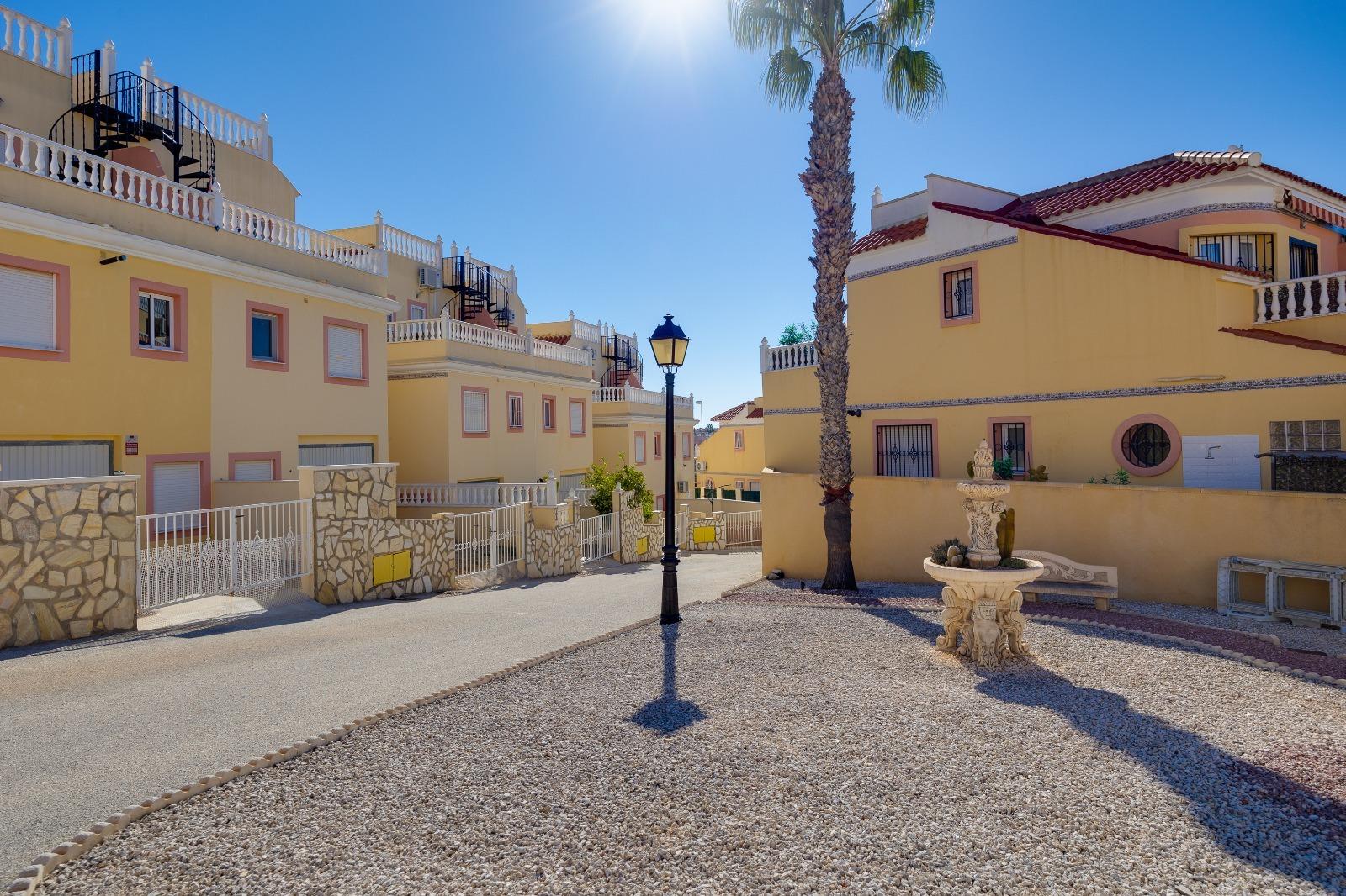 4-Bedroom House in Las Filipinas, Orihuela Costa - Image 60