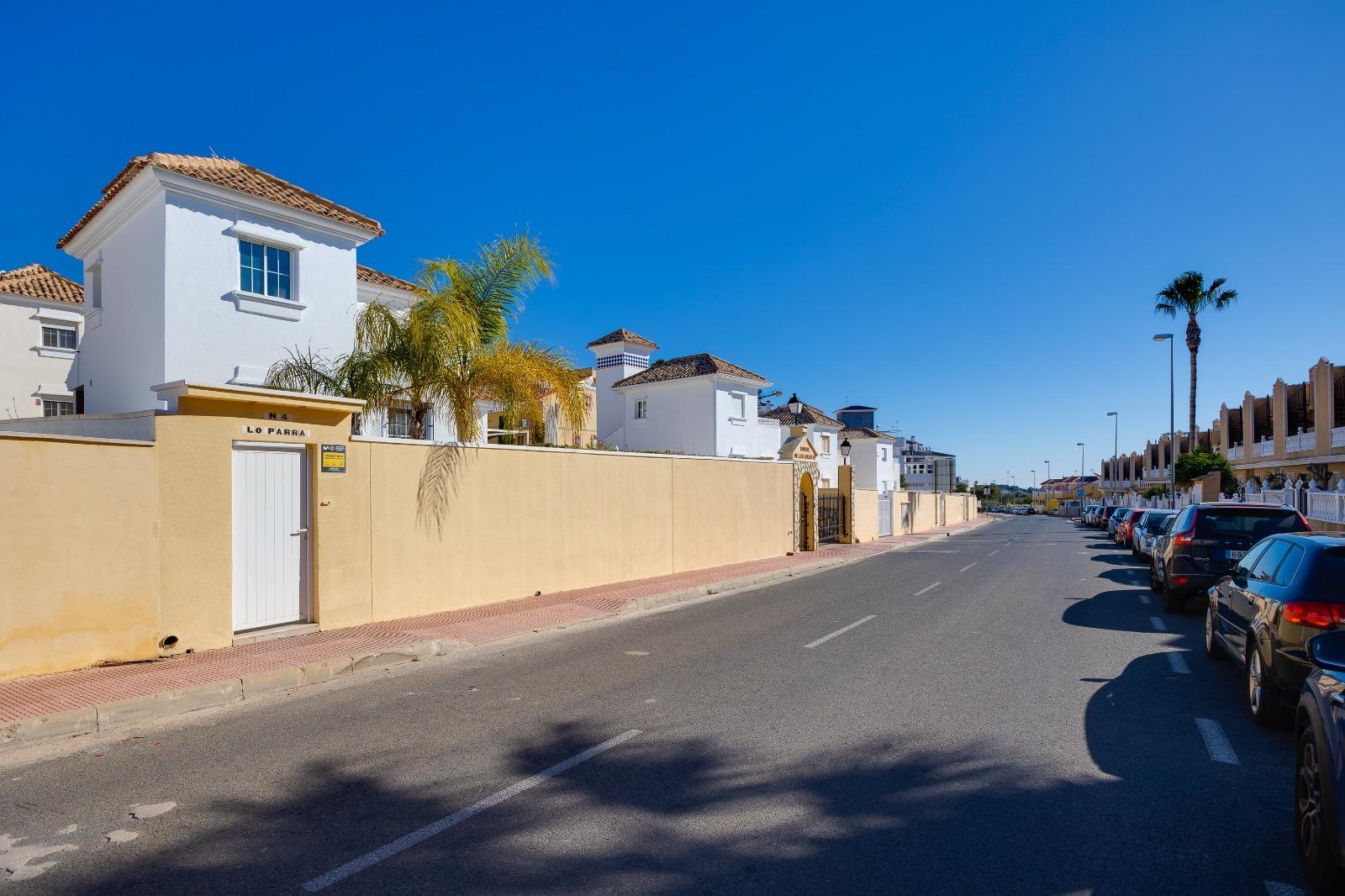 4-Bedroom House in Las Filipinas, Orihuela Costa - Image 62