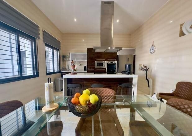 4-Bedroom Villa in Torre de la Horadada, Pilar de la Horadada - Image 15