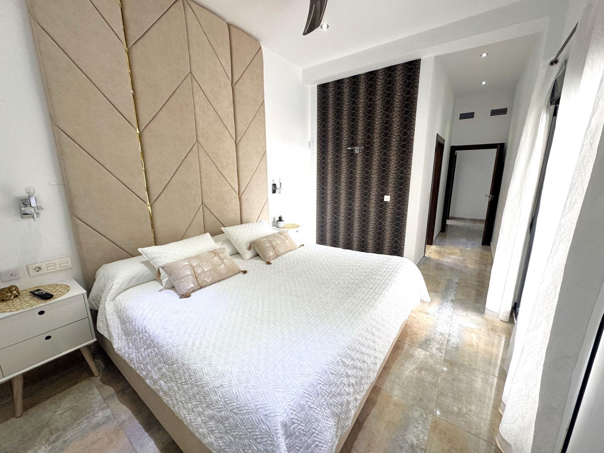 4-Bedroom Villa in Torre de la Horadada, Pilar de la Horadada - Image 27
