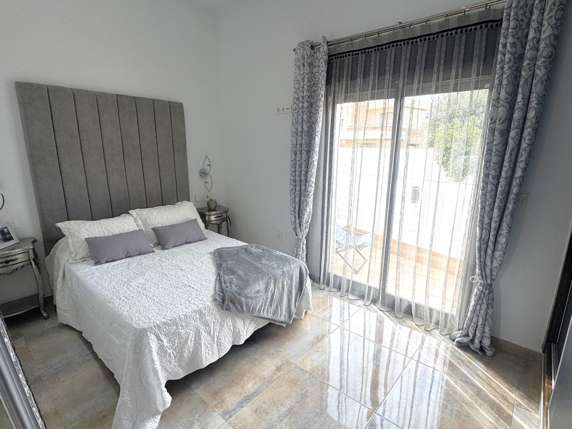 4-Bedroom Villa in Torre de la Horadada, Pilar de la Horadada - Image 32