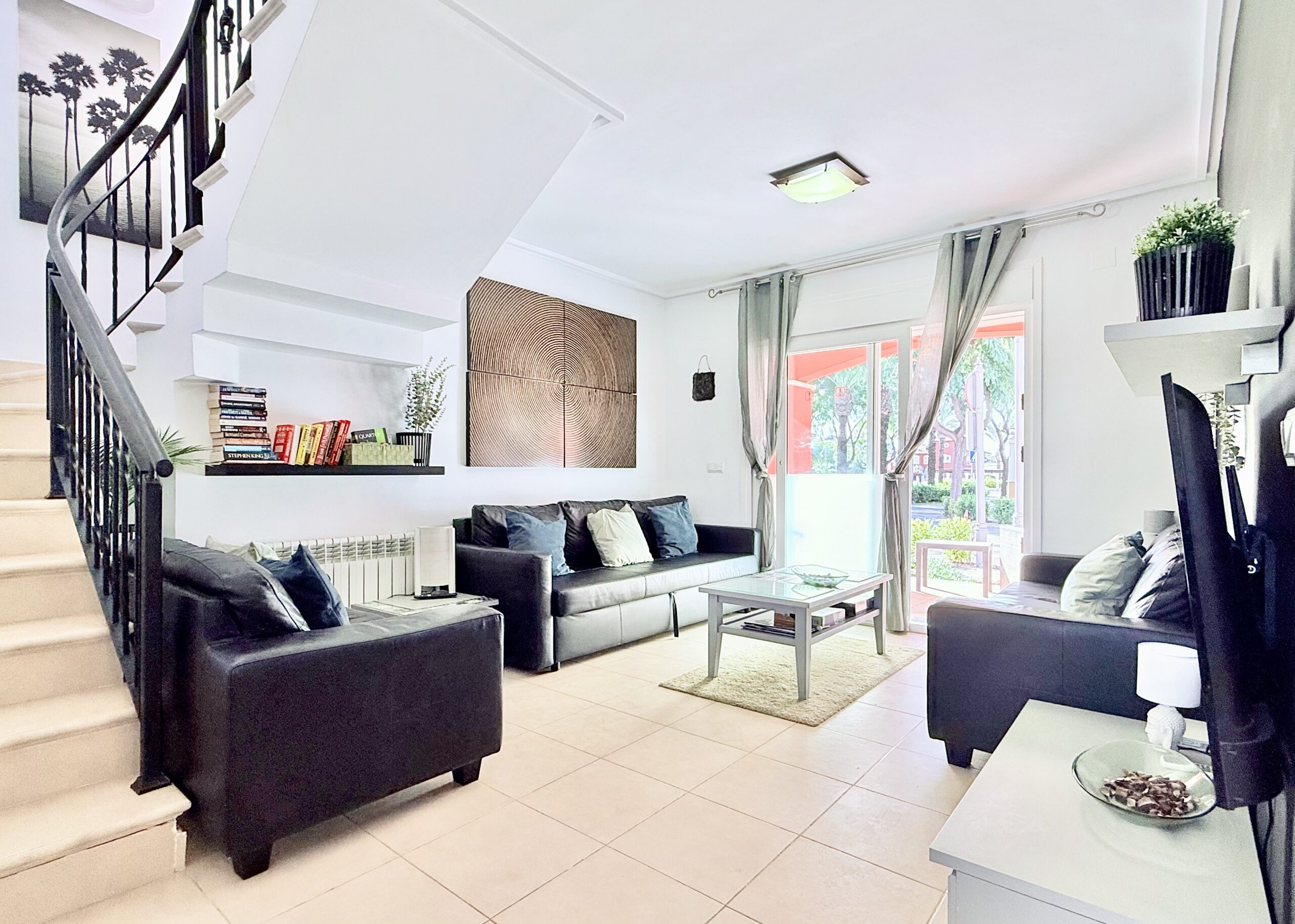 2-Bedroom Villa in Mar Menor Golf Resort, Torre - Pacheco - Image 2