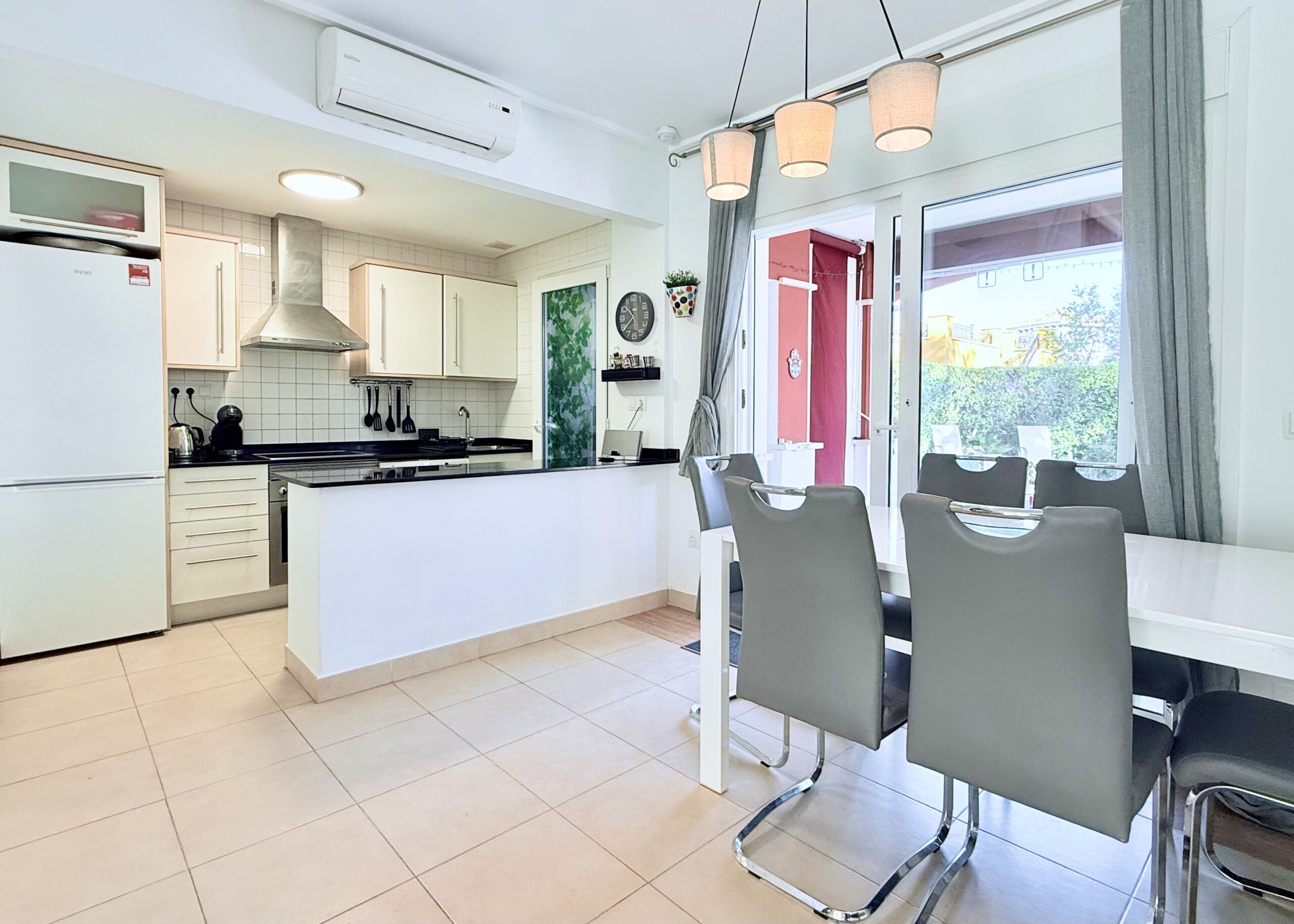 2-Bedroom Villa in Mar Menor Golf Resort, Torre - Pacheco - Image 3