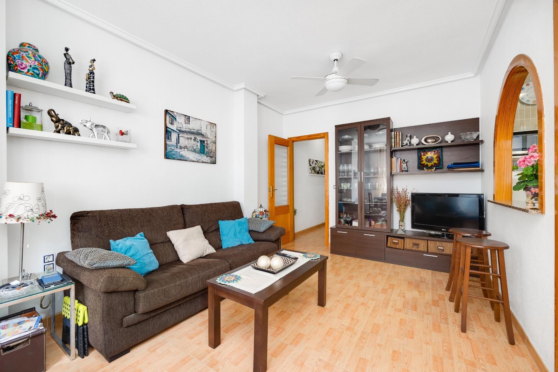 2-Bedroom Apartment in Parque de las Naciones, Torrevieja - Image 22