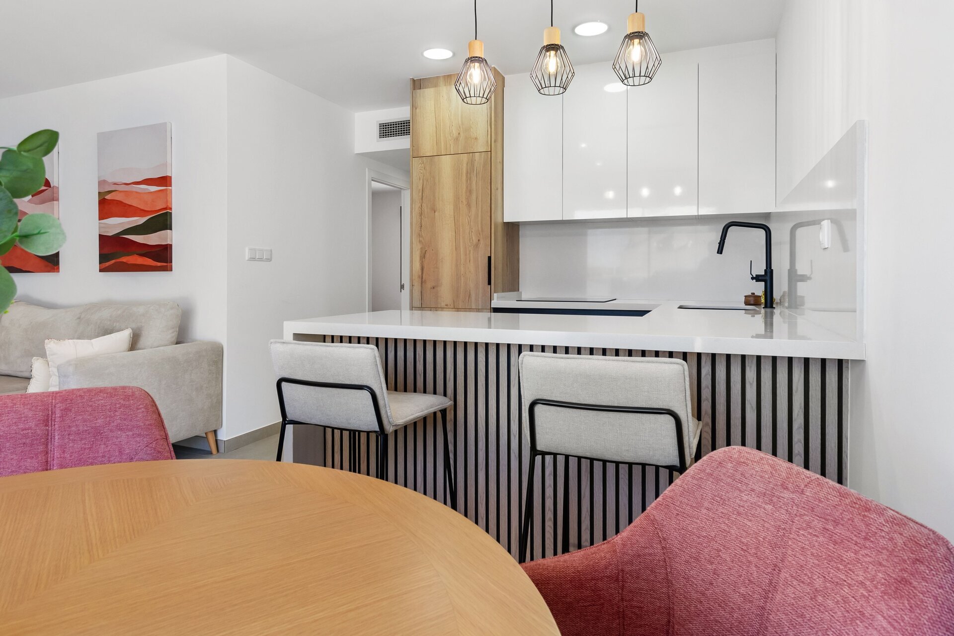 3-Bedroom Ground Floor Apartment in Santiago de la Ribera - Image 13
