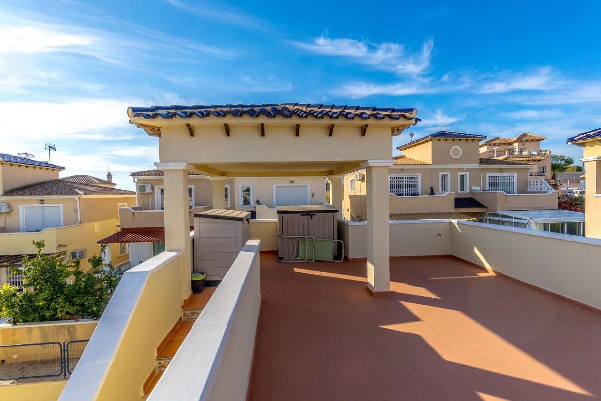 Villa met 3 Slaapkamers in Las Filipinas, San Miguel de Salinas - Image 24