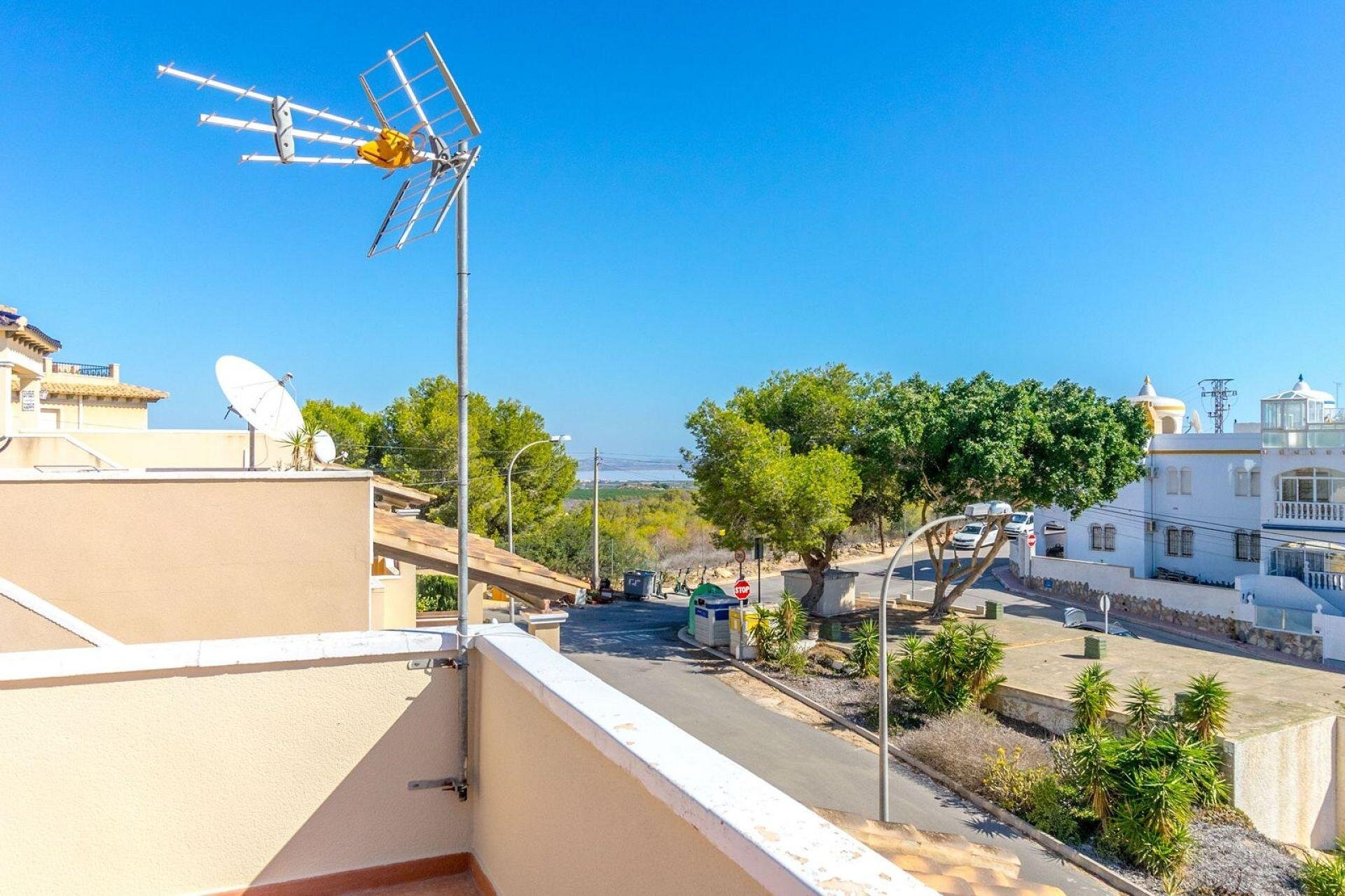 Villa met 3 Slaapkamers in Las Filipinas, San Miguel de Salinas - Image 28