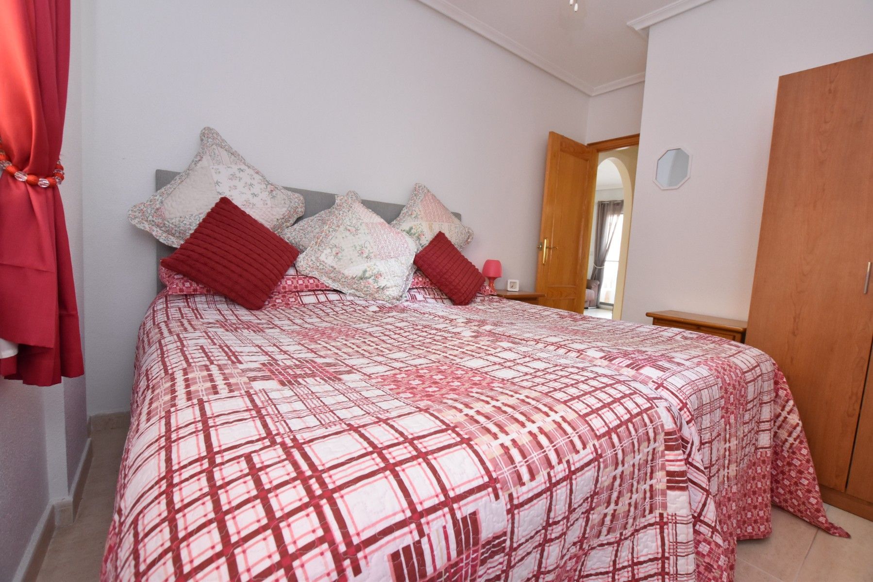 2-Bedroom Apartment in Pueblo 3, Algorfa - Image 14