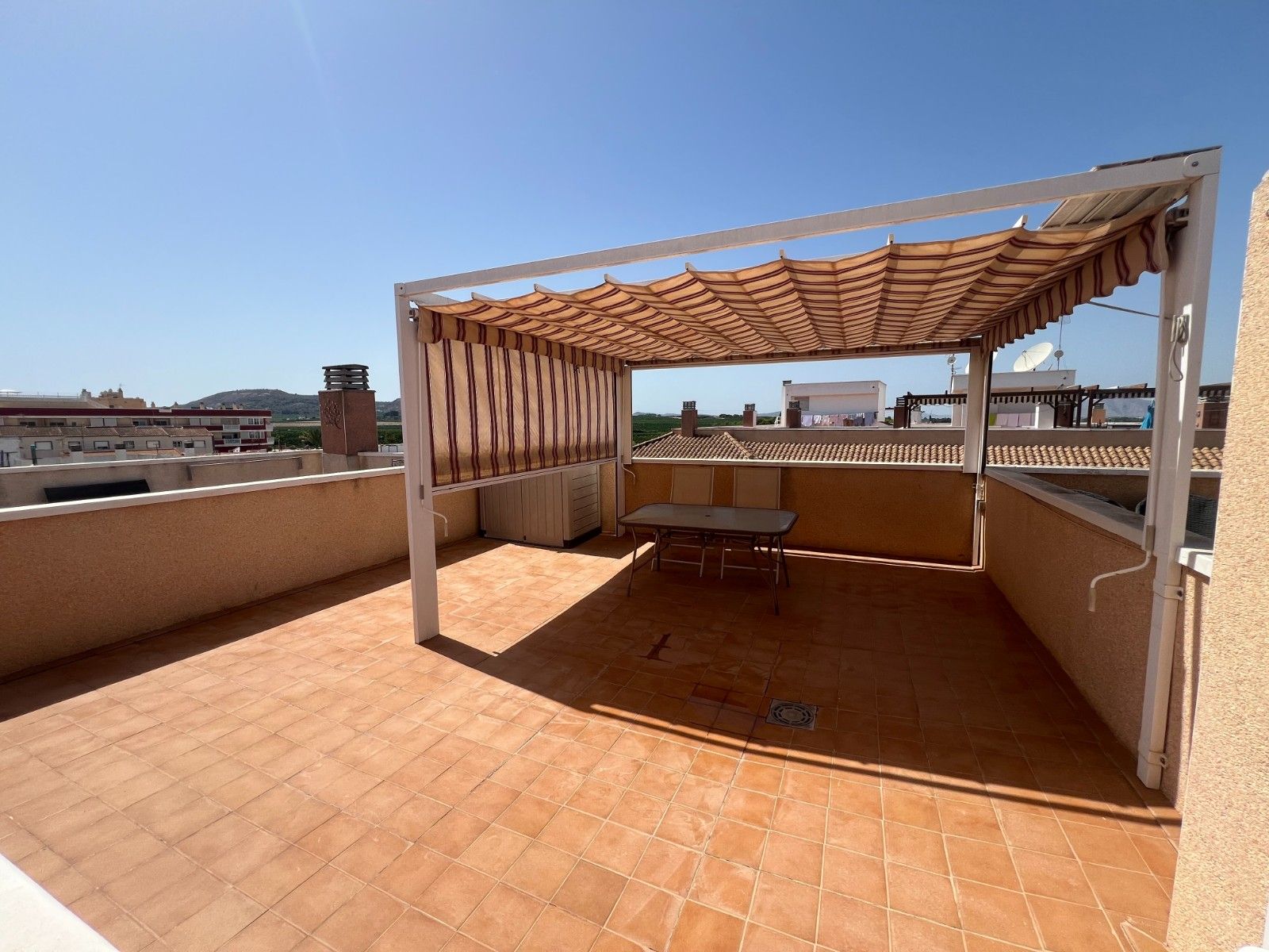 2-Bedroom Apartment in Pueblo 3, Algorfa - Image 21