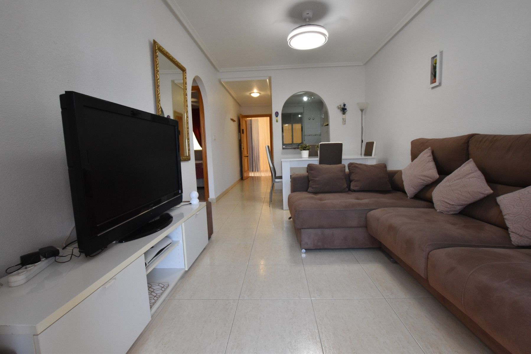 2-Bedroom Apartment in Pueblo 3, Algorfa - Image 4