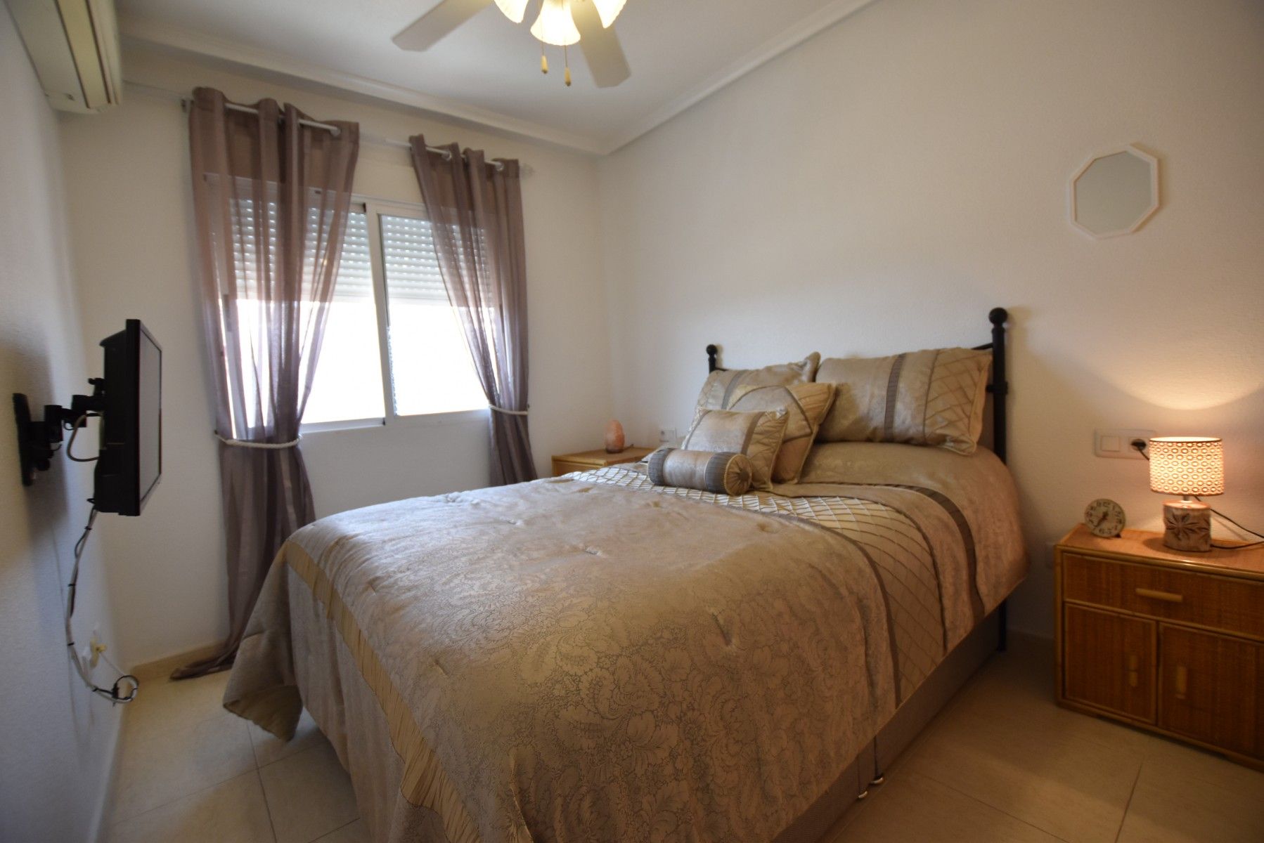 2-Bedroom Apartment in Pueblo 3, Algorfa - Image 5