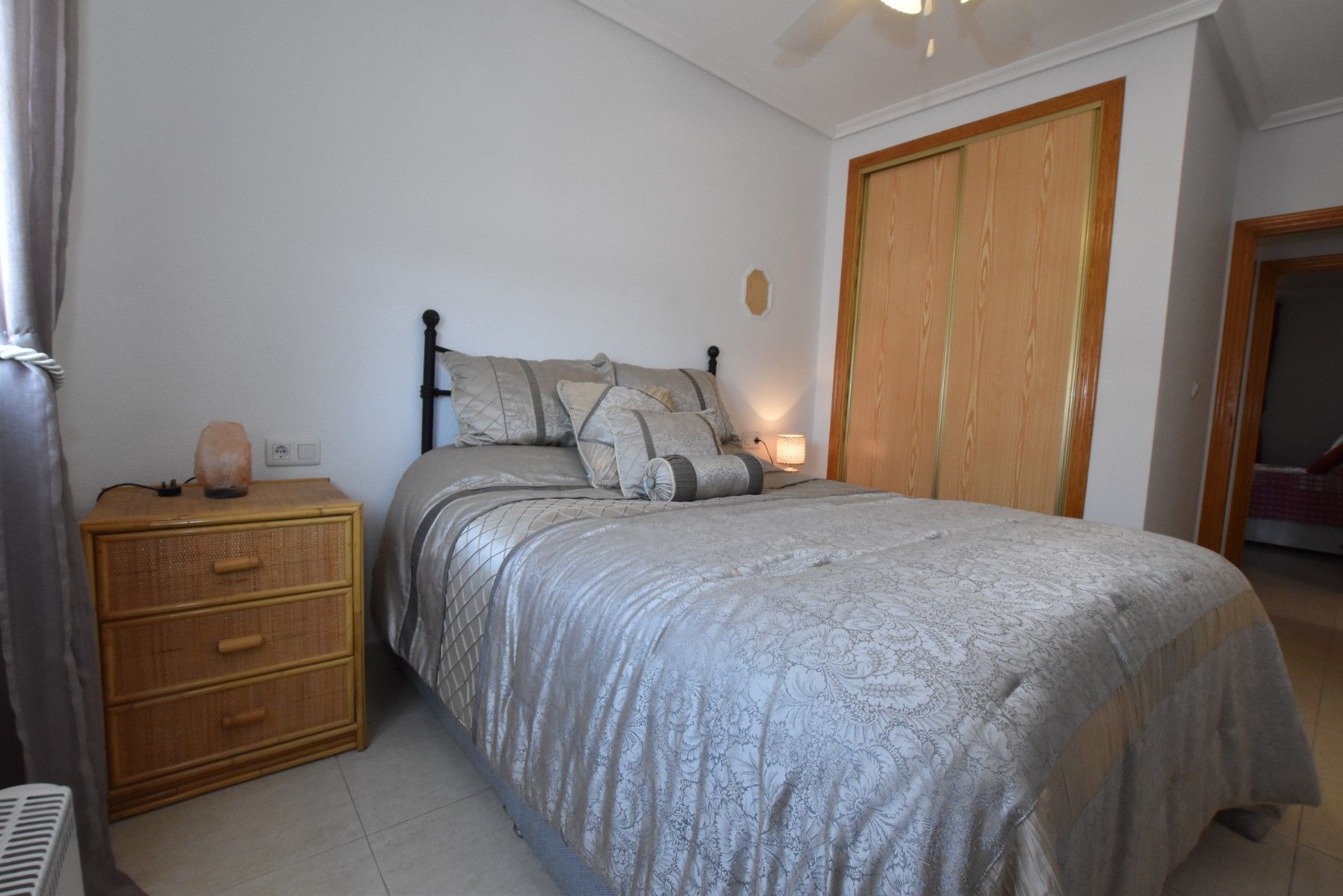 2-Bedroom Apartment in Pueblo 3, Algorfa - Image 9