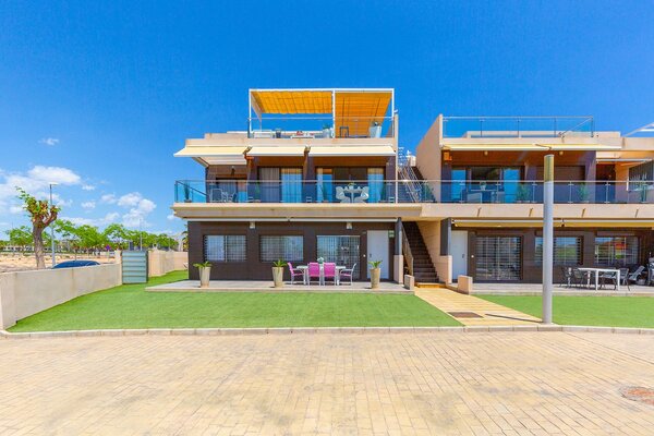 Apartamento de 4 Dormitorios en Torre de la Horadada, Pilar de la Horadada