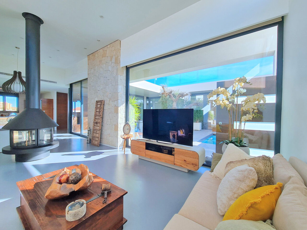 3-Bedroom Villa in Los Alcázares - Image 4