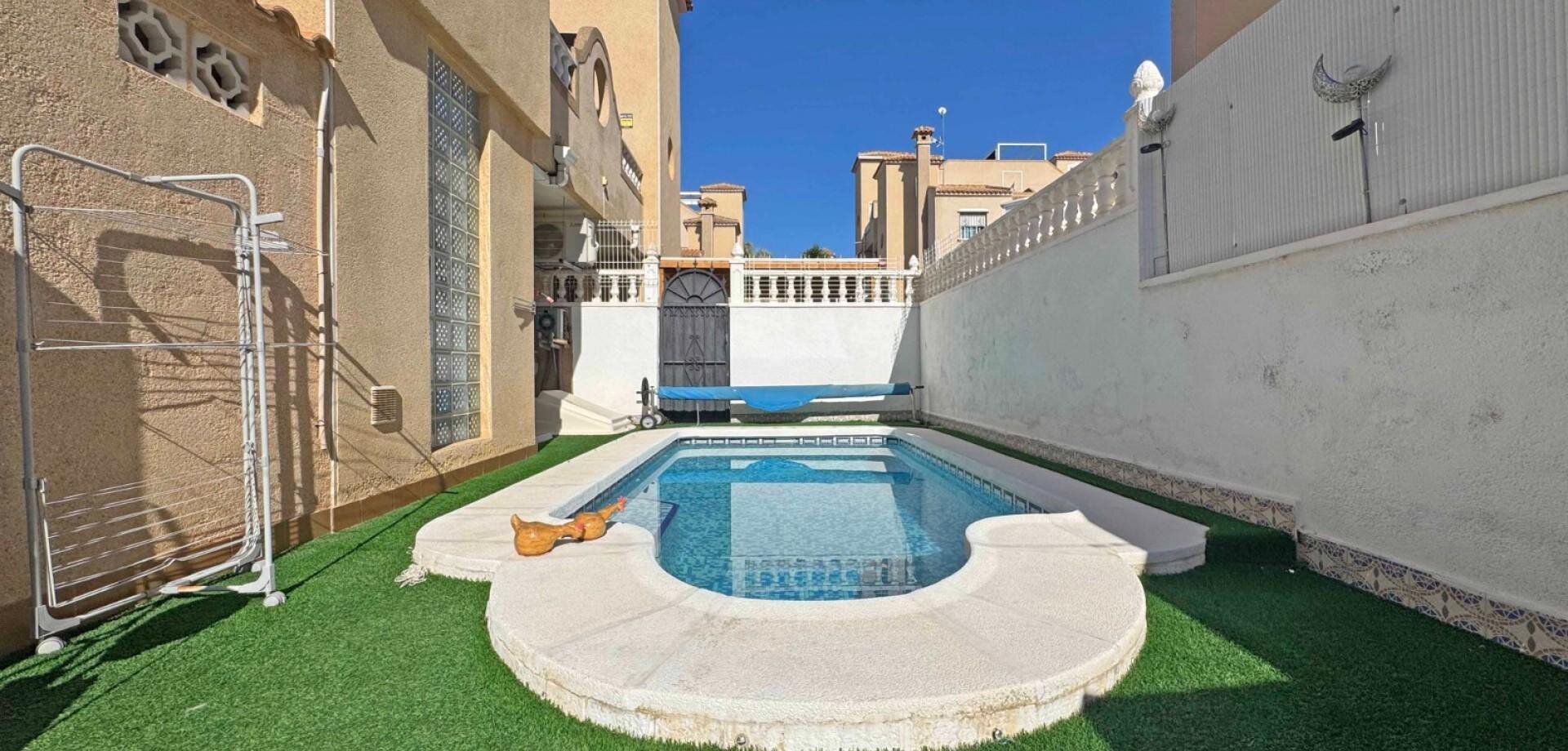Dom z 2 Sypialniami w Las Filipinas, Orihuela Costa - Image 18