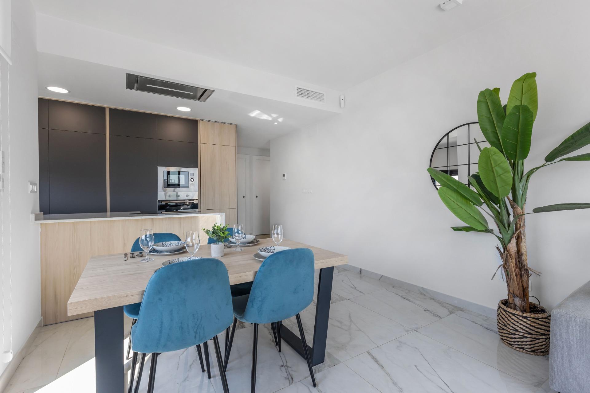 Penthouse met 2 Slaapkamers in Punta Prima, Orihuela Costa - Image 9