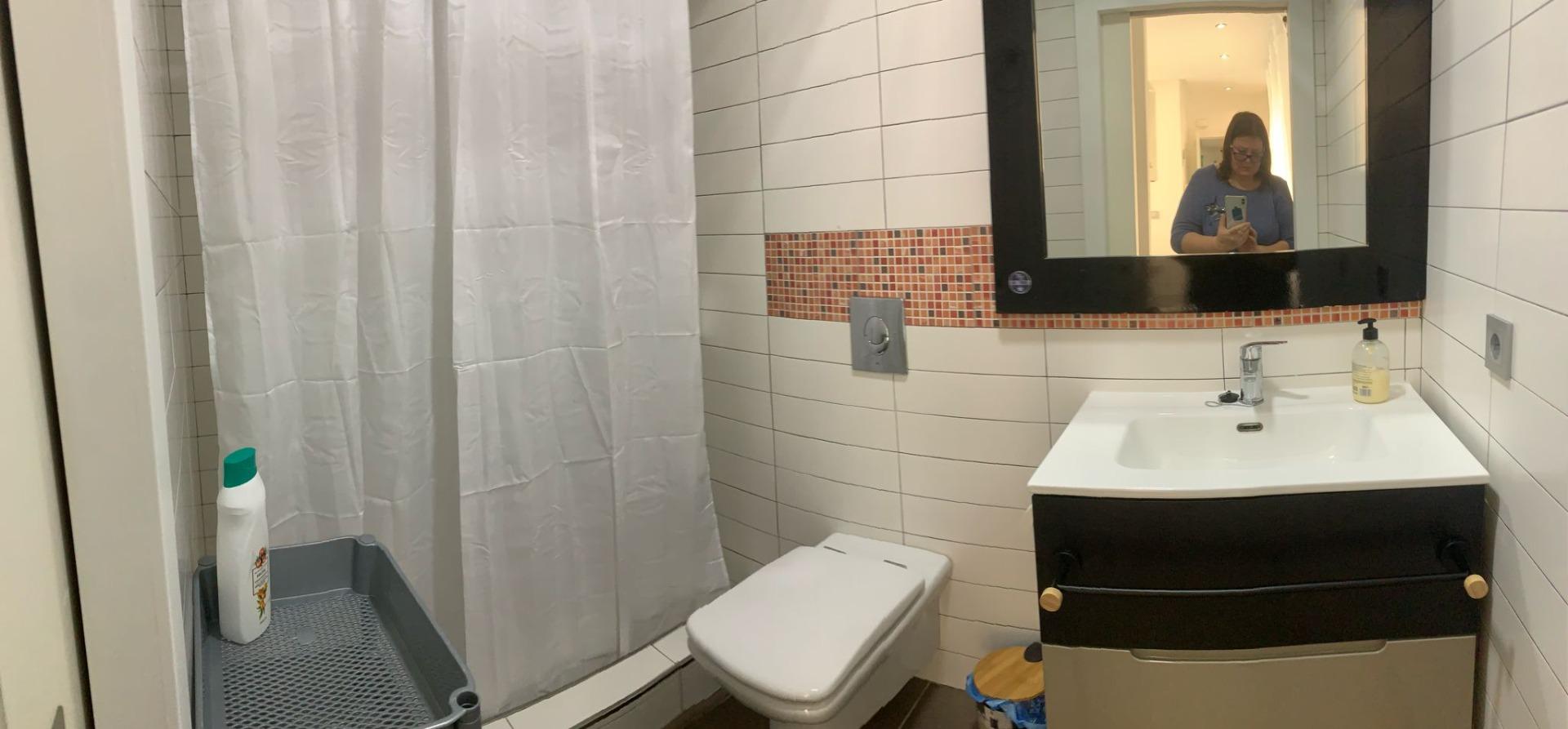 2-Bedroom Apartment in Guardamar del Segura - Image 19