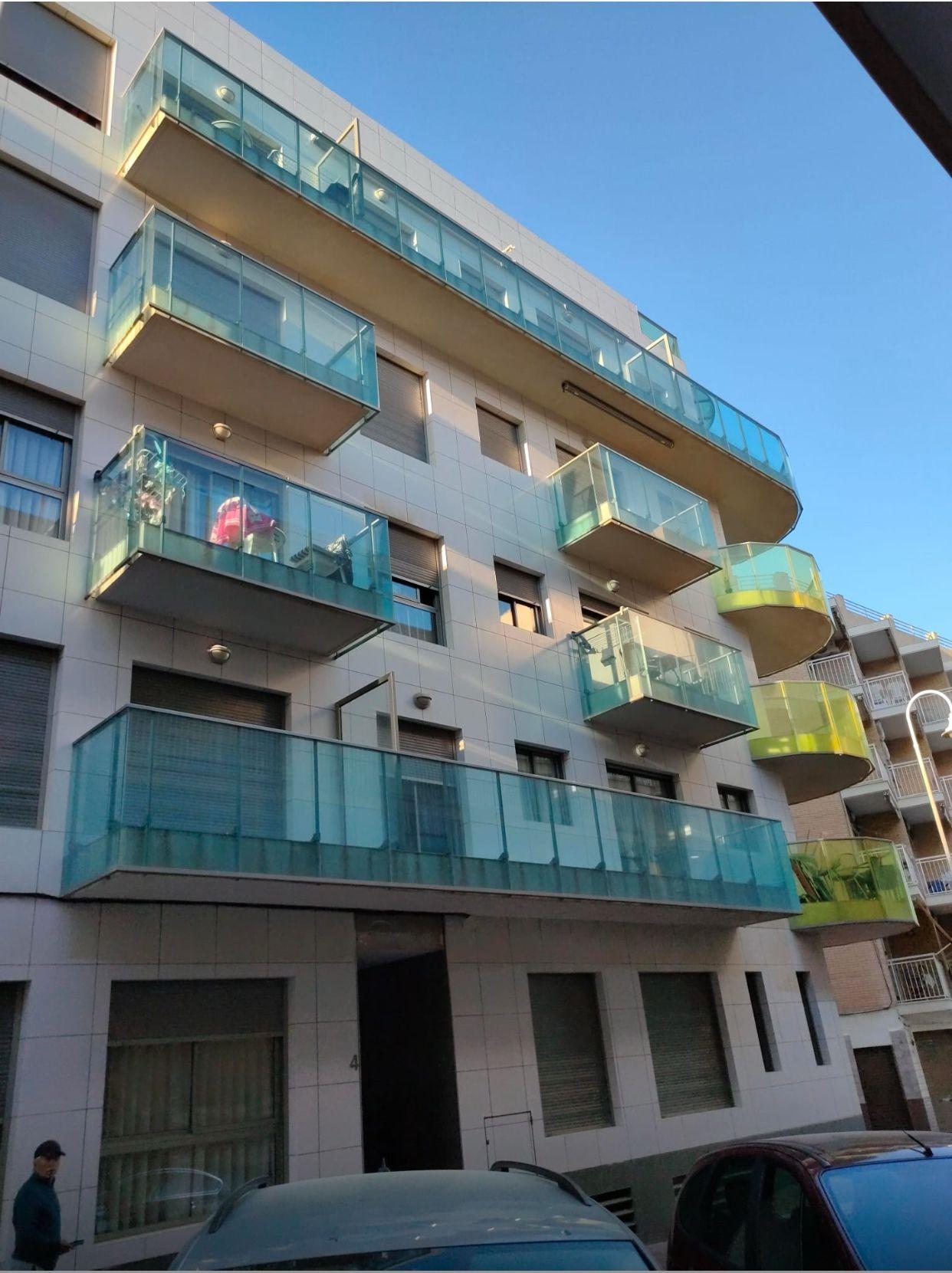 2-Bedroom Apartment in Guardamar del Segura - Image 2