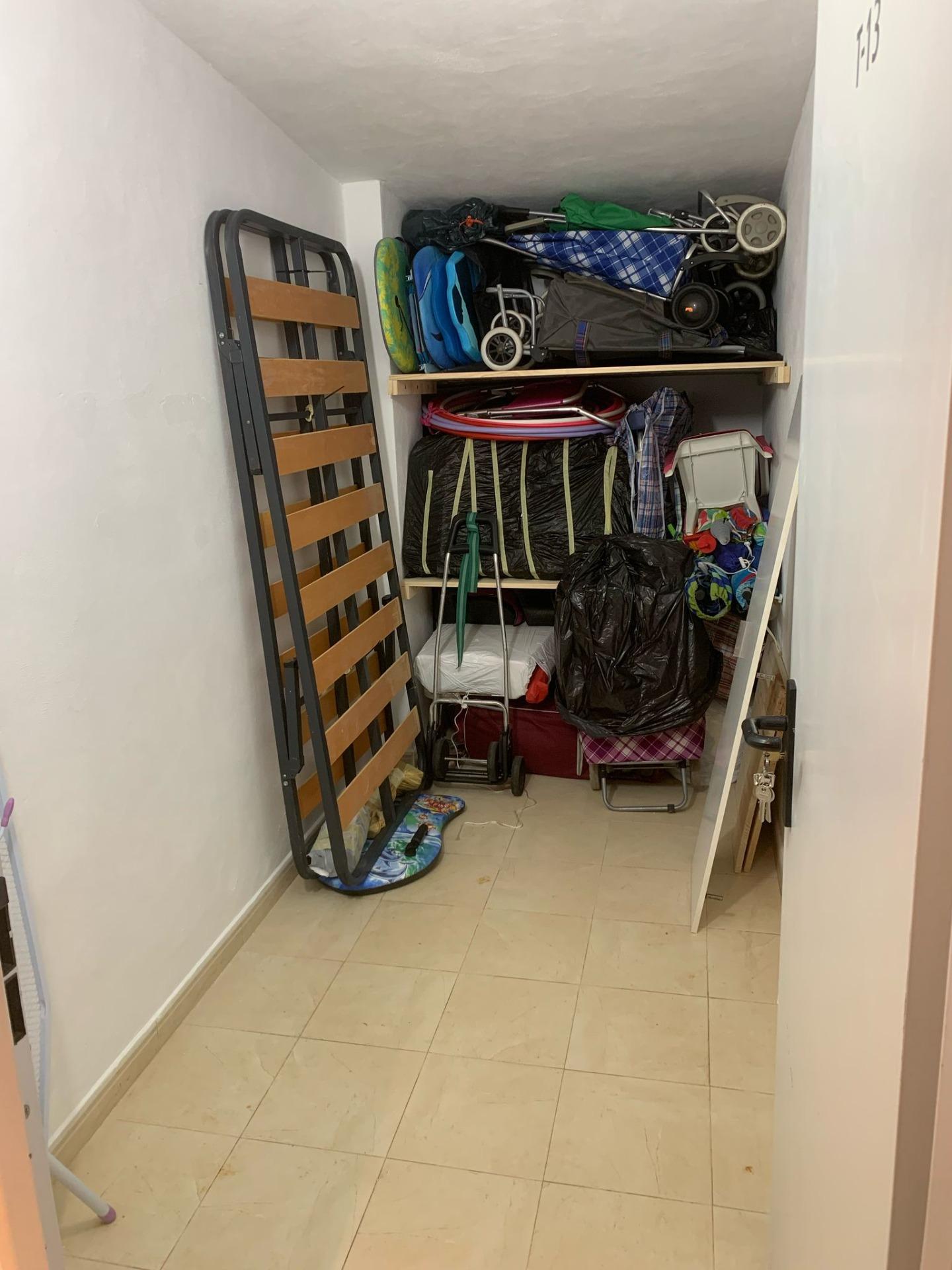 2-Bedroom Apartment in Guardamar del Segura - Image 26