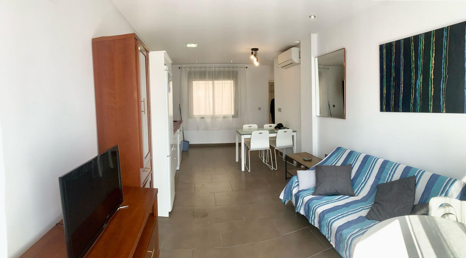 2-Bedroom Apartment in Guardamar del Segura - Image 4