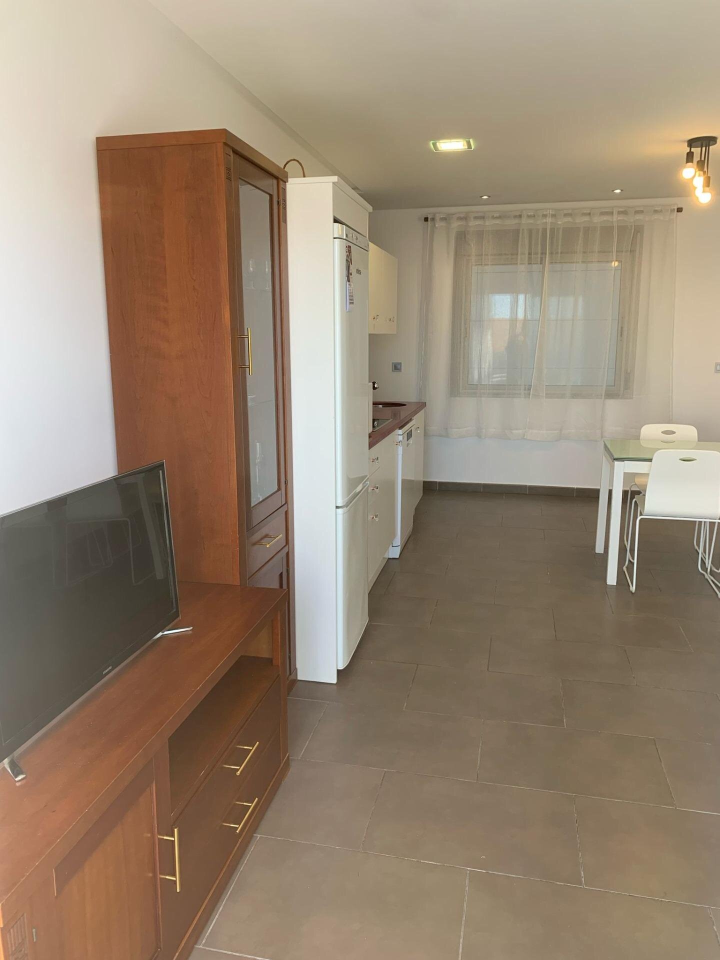 2-Bedroom Apartment in Guardamar del Segura - Image 5